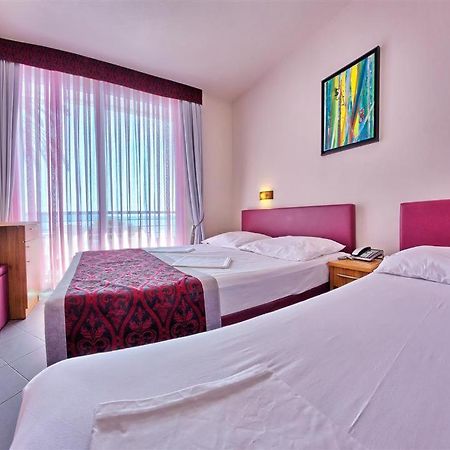 Hotel Sirena 포드고라 외부 사진