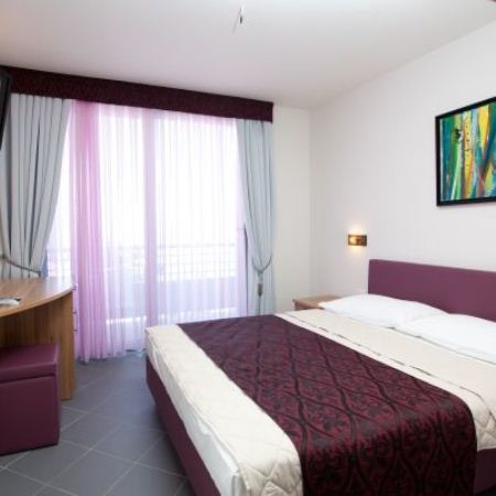 Hotel Sirena 포드고라 외부 사진